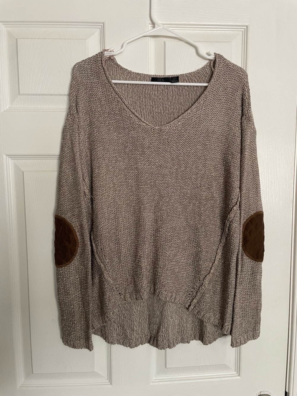 RDI Women’s size Large Tan V-Neck Knit Sweater with Brown Elbow Patches